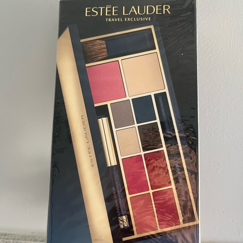 Estee Lauder Travel Exclusive Makeup Palette - Red, Pink, Blue, Gold
